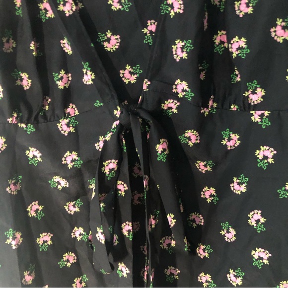 Betsey Johnson black floral silky open tie top - Picture 6 of 6